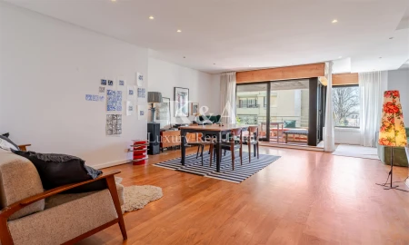Apartamento T4 para Venda em Aldoar, Foz do Douro e Nevogilde