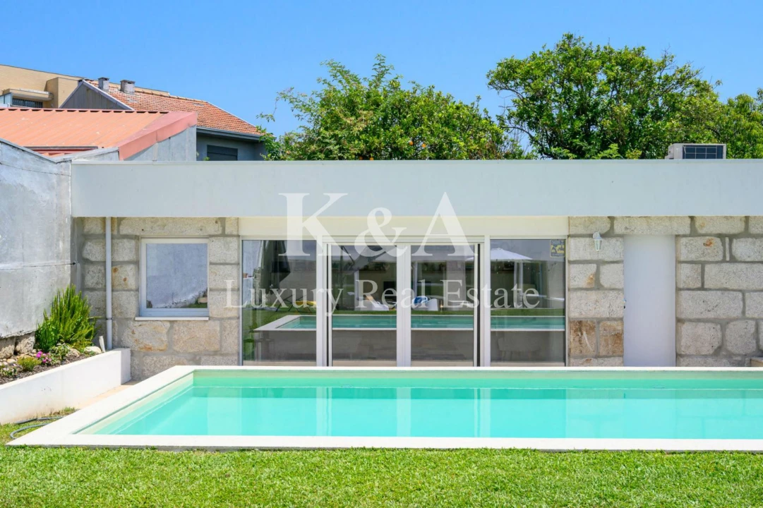 Moradia T5 para Venda em Aldoar, Foz do Douro e Nevogilde Foto 4