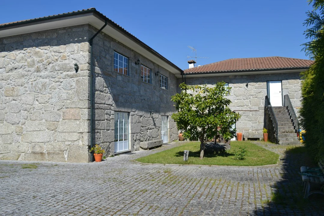 Quinta T6 para Venda em Fonte Arcada e Oliveira Foto 3