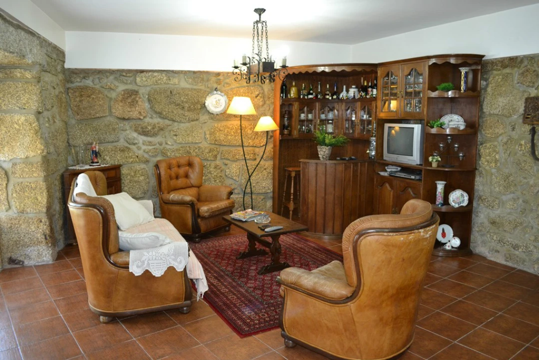 Quinta T6 para Venda em Fonte Arcada e Oliveira Foto 14