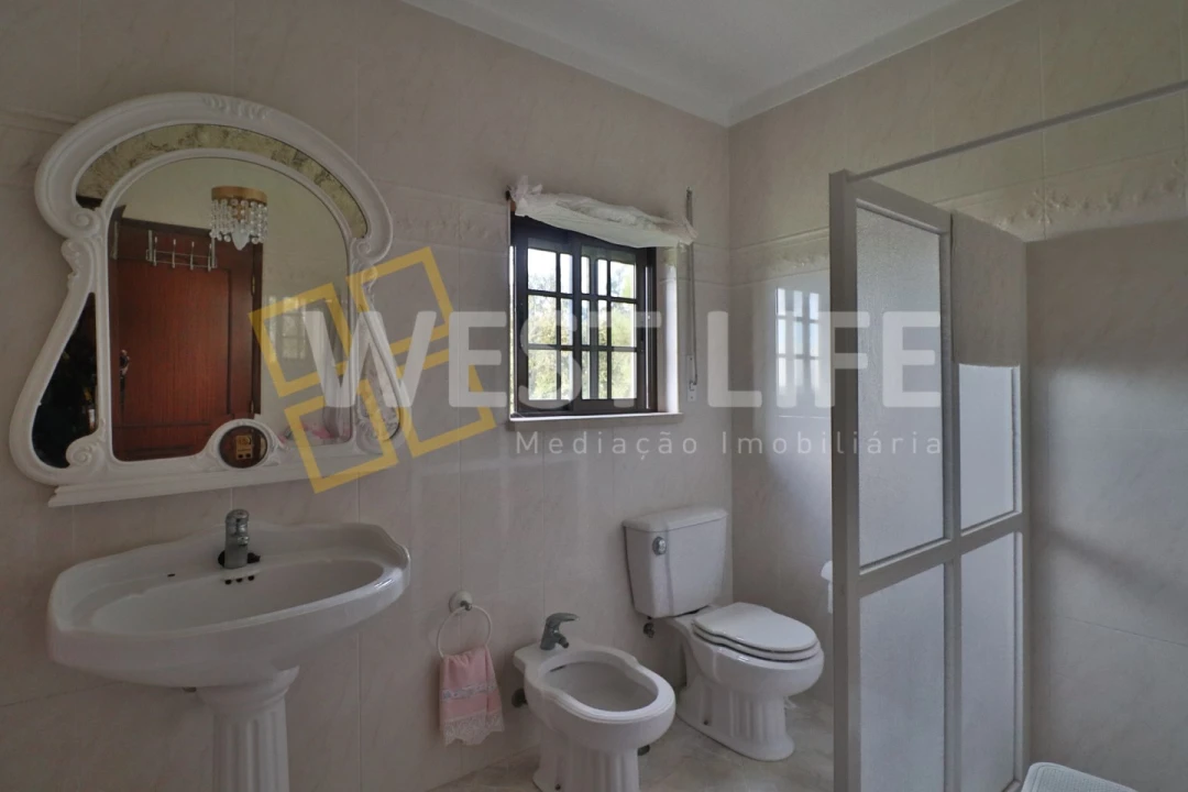 Moradia T6 para Venda em Santa Barbara Foto 7