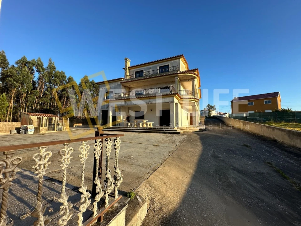 Moradia T6 para Venda em Santa Barbara Foto 17