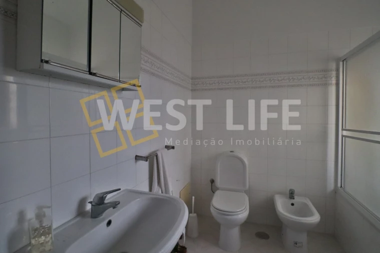 Moradia T6 para Venda em Santa Barbara Foto 23