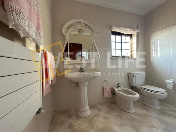 Moradia T6 para Venda em Santa Barbara Foto 8