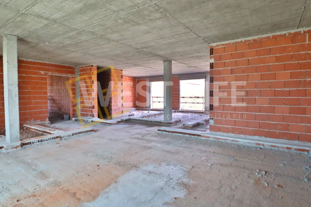 Apartamento T3 para Venda em Ramalhal Foto 10