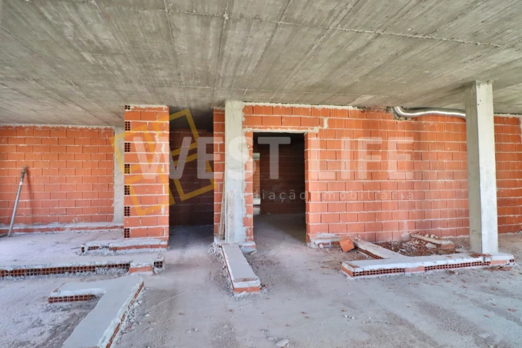 Apartamento T3 para Venda em Ramalhal Foto 7