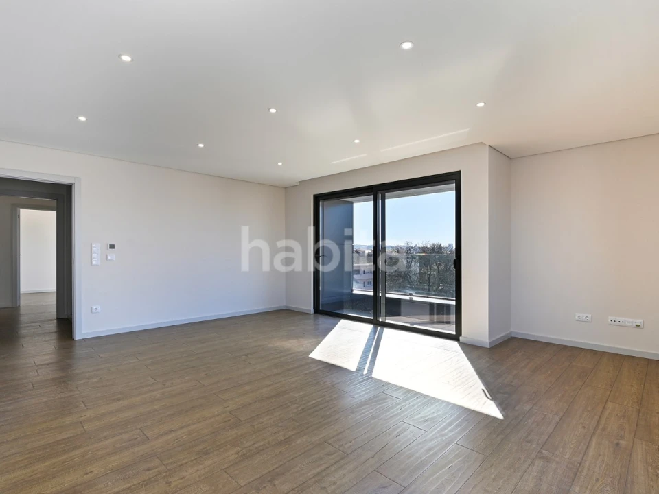 Apartamento T3 para Venda em Cedofeita, Santo Ildefonso, Sé, Miragaia, São Nicolau e Vitória Foto 3