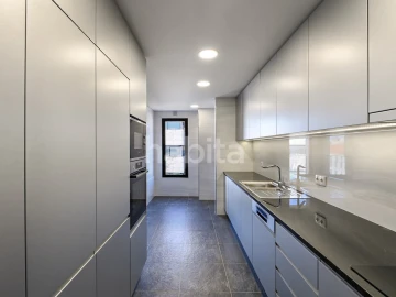 Apartamento T3 para Venda em Cedofeita, Santo Ildefonso, Sé, Miragaia, São Nicolau e Vitória