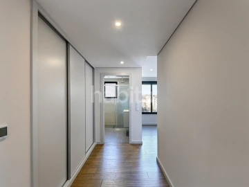 Apartamento T3 para Venda em Cedofeita, Santo Ildefonso, Sé, Miragaia, São Nicolau e Vitória