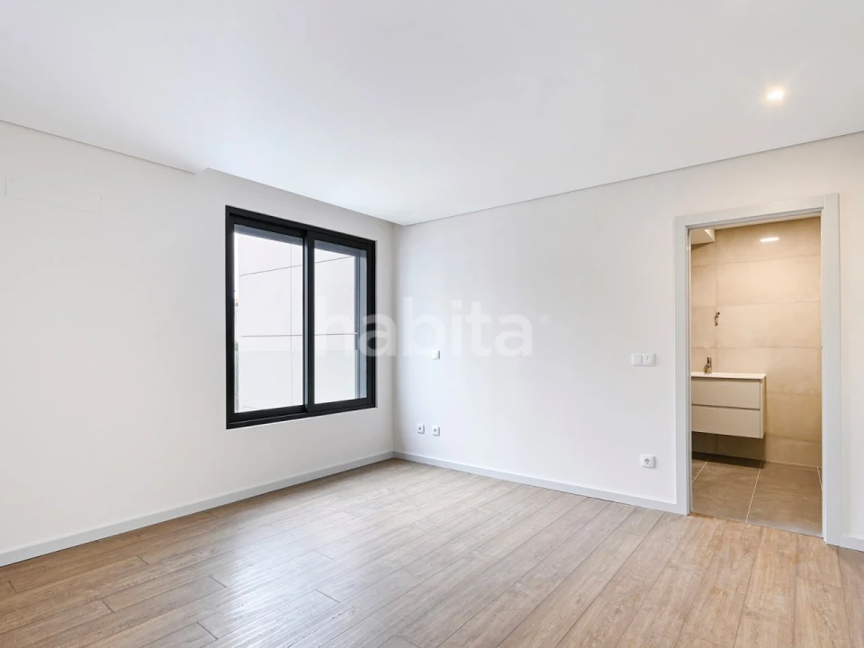 Apartamento T3 para Venda em Cedofeita, Santo Ildefonso, Sé, Miragaia, São Nicolau e Vitória Foto 6