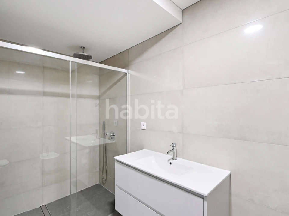 Apartamento T3 para Venda em Cedofeita, Santo Ildefonso, Sé, Miragaia, São Nicolau e Vitória Foto 7