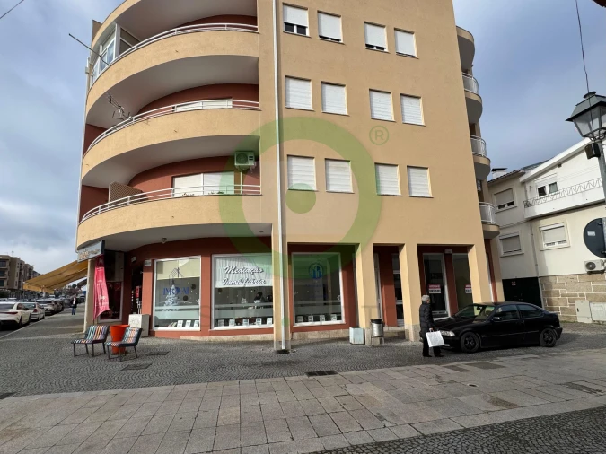 Apartamento T4 para Venda em Valpaços e Sanfins Foto 2