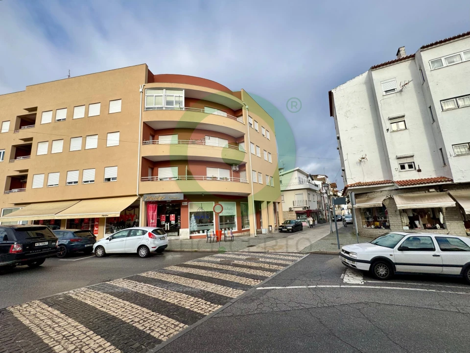 Apartamento T4 para Venda em Valpaços e Sanfins Foto 3