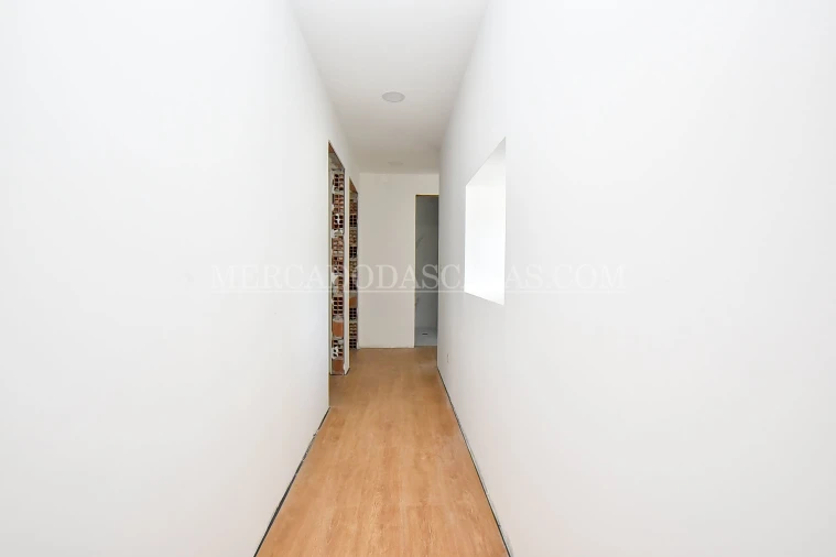 Moradia T3 para Venda em Argoncilhe Foto 4