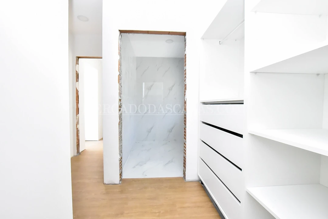 Moradia T3 para Venda em Argoncilhe Foto 12