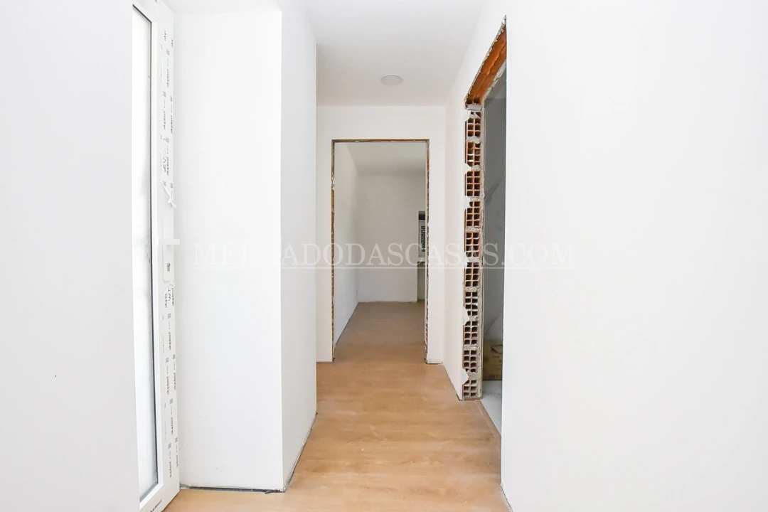 Moradia T3 para Venda em Argoncilhe Foto 16