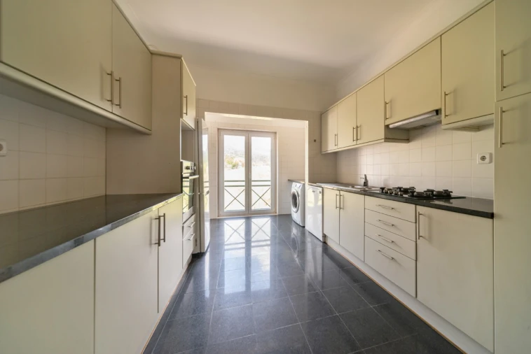 Apartamento T2 para Venda em Santa Maria e São Miguel, São Martinho, São Pedro Penaferrim Foto 11