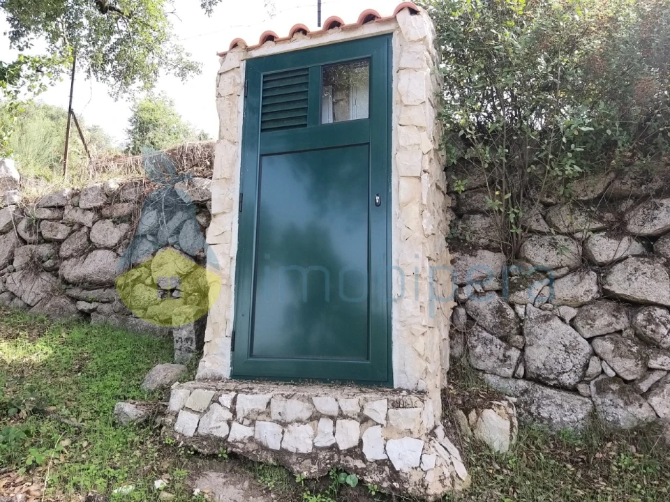 Moradia T1 para Venda em Monchique Foto 9