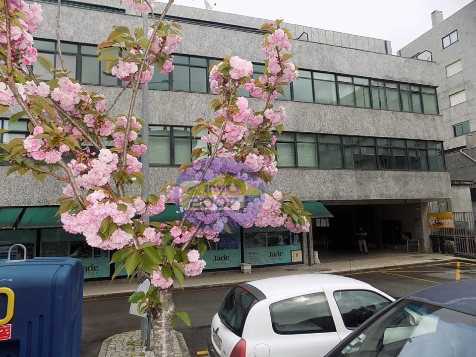 Loja para Venda em São João da Madeira Foto 2