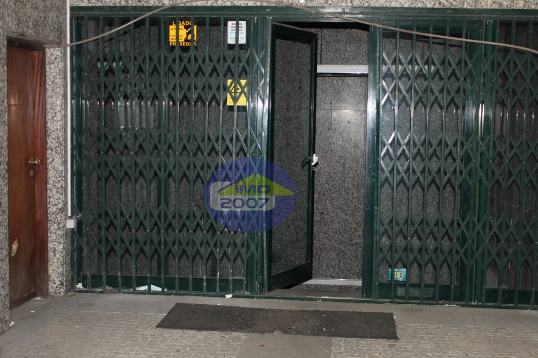 Loja para Venda em São João da Madeira Foto 10