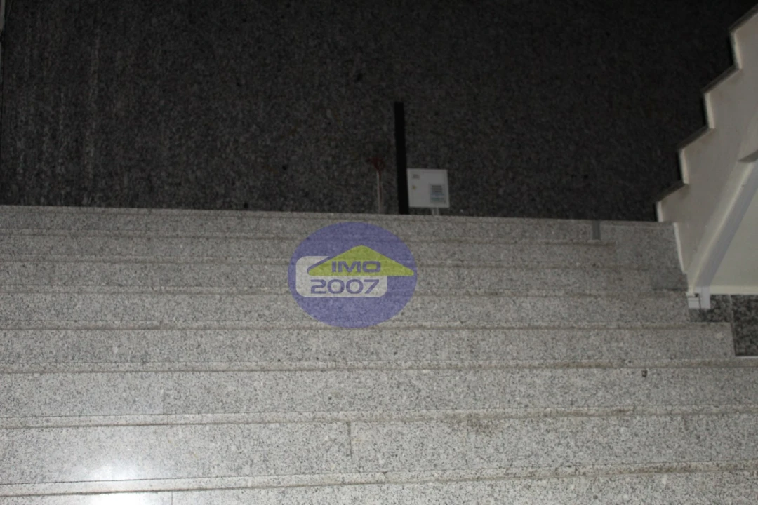 Loja para Venda em São João da Madeira Foto 14