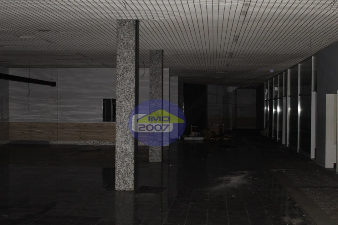 Loja para Venda em São João da Madeira Foto 15