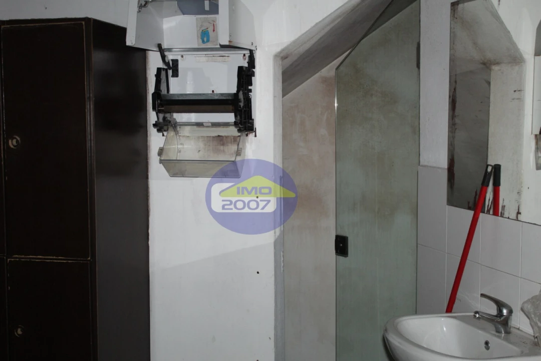 Loja para Venda em São João da Madeira Foto 26