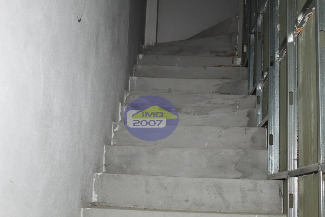 Loja para Venda em São João da Madeira Foto 30