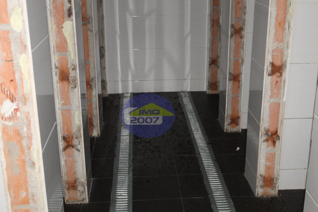 Loja para Venda em São João da Madeira Foto 66