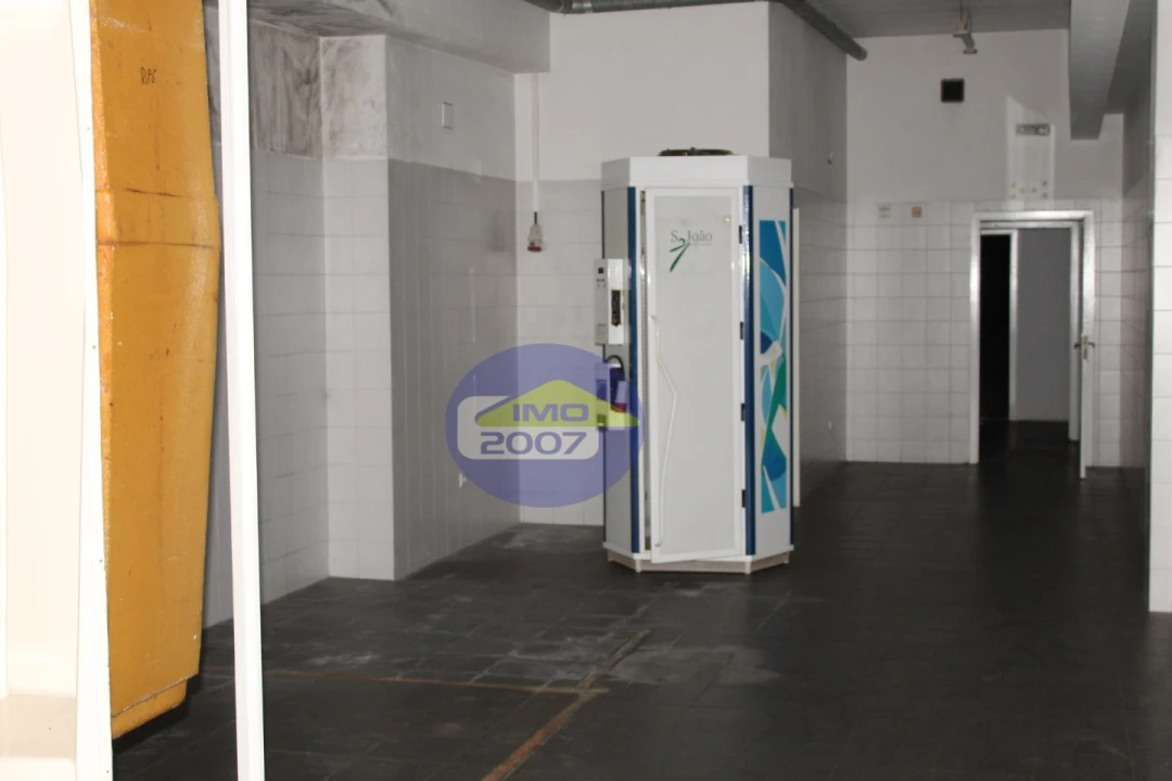 Loja para Venda em São João da Madeira Foto 73