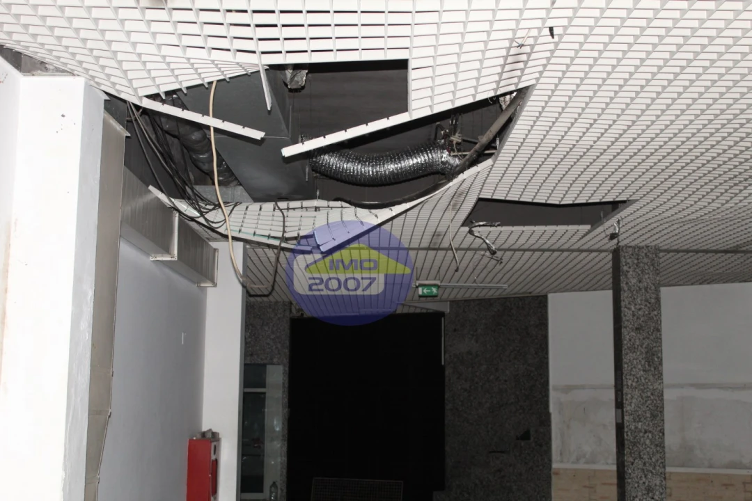 Loja para Venda em São João da Madeira Foto 78