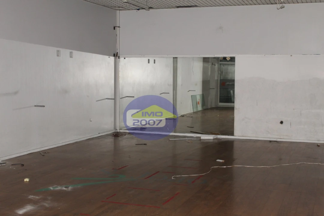 Loja para Venda em São João da Madeira Foto 82