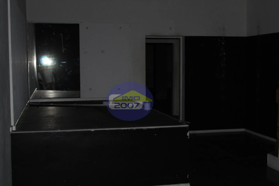 Loja para Venda em São João da Madeira Foto 86