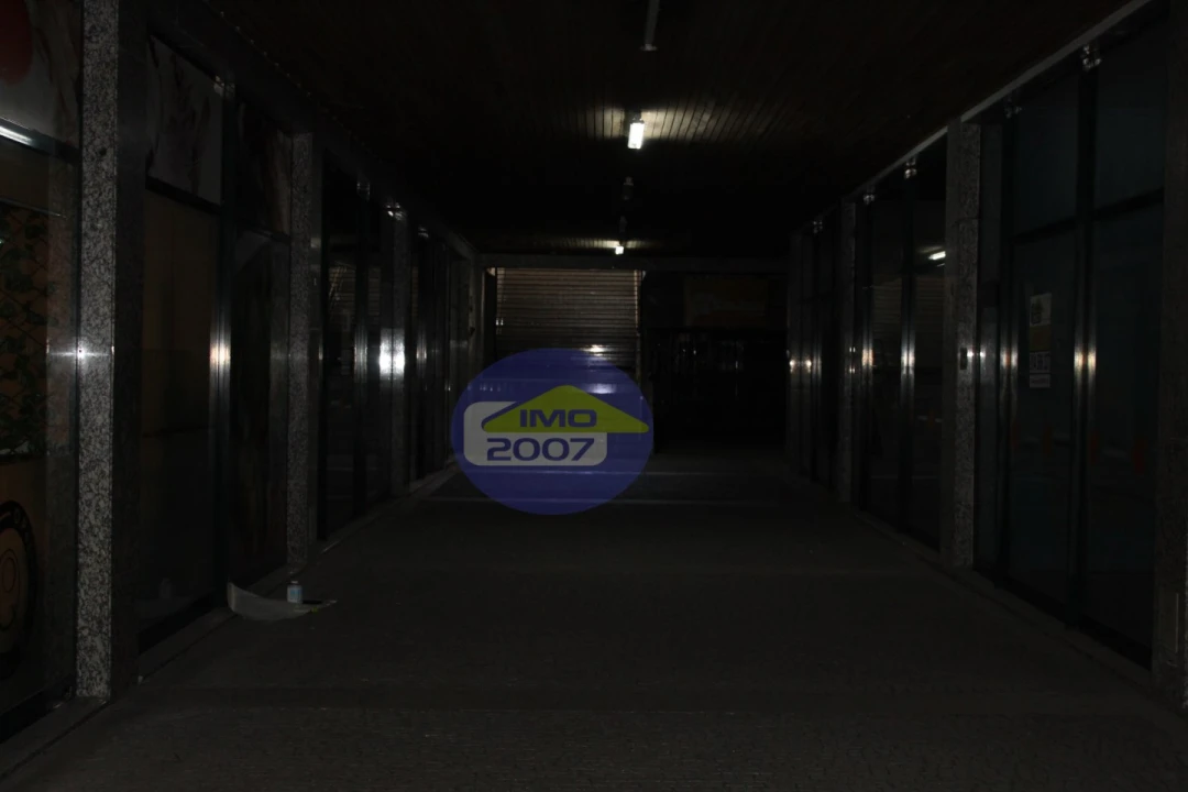 Loja para Venda em São João da Madeira Foto 97