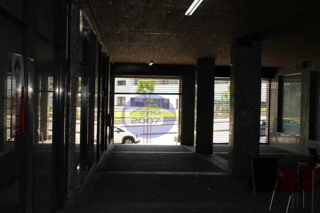 Loja para Venda em São João da Madeira Foto 100