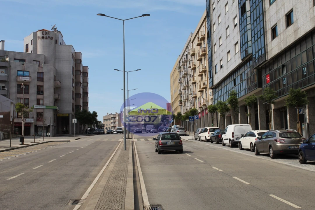 Loja para Venda em São João da Madeira Foto 106