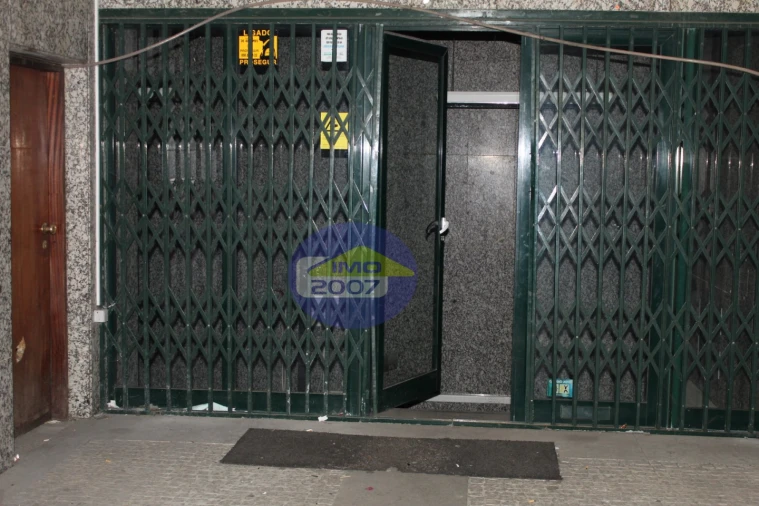 Loja para Venda em São João da Madeira Foto 10