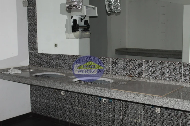 Loja para Venda em São João da Madeira Foto 61