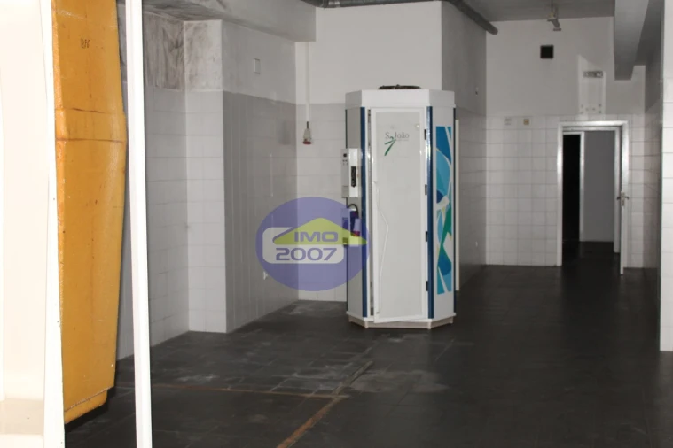 Loja para Venda em São João da Madeira Foto 73