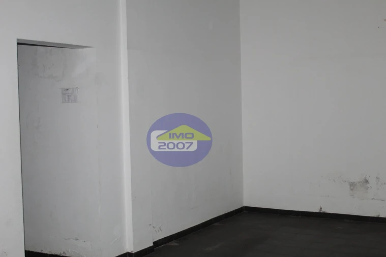 Loja para Venda em São João da Madeira Foto 74