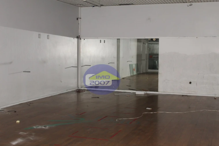 Loja para Venda em São João da Madeira Foto 82