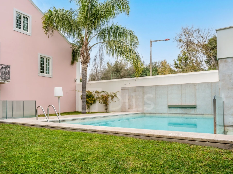 Apartamento T5 para Venda em Belém Foto 1