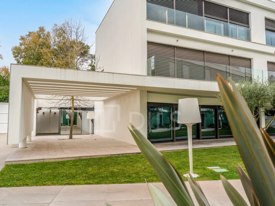 Apartamento T5 para Venda em Belém Foto 9