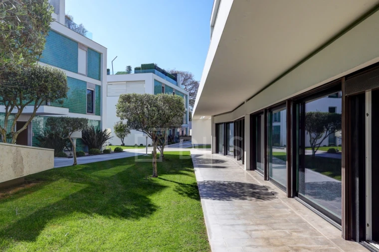Apartamento T5 para Venda em Belém Foto 26
