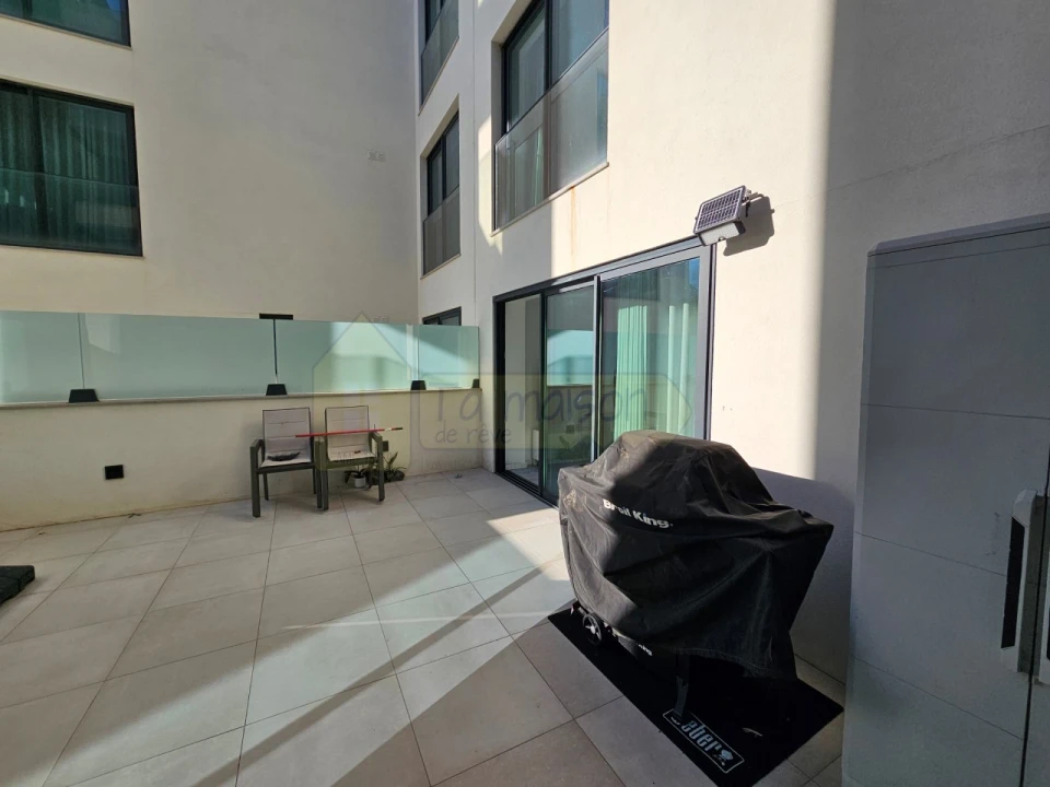 Apartamento T2 para Venda em Quarteira Foto 17