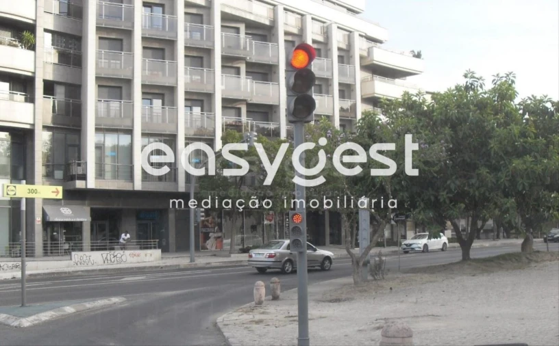 Loja para Venda em Alverca do Ribatejo e Sobralinho Foto 3