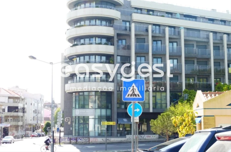 Loja para Venda em Alverca do Ribatejo e Sobralinho Foto 5