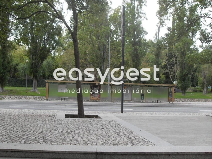 Loja para Venda em Alverca do Ribatejo e Sobralinho Foto 10