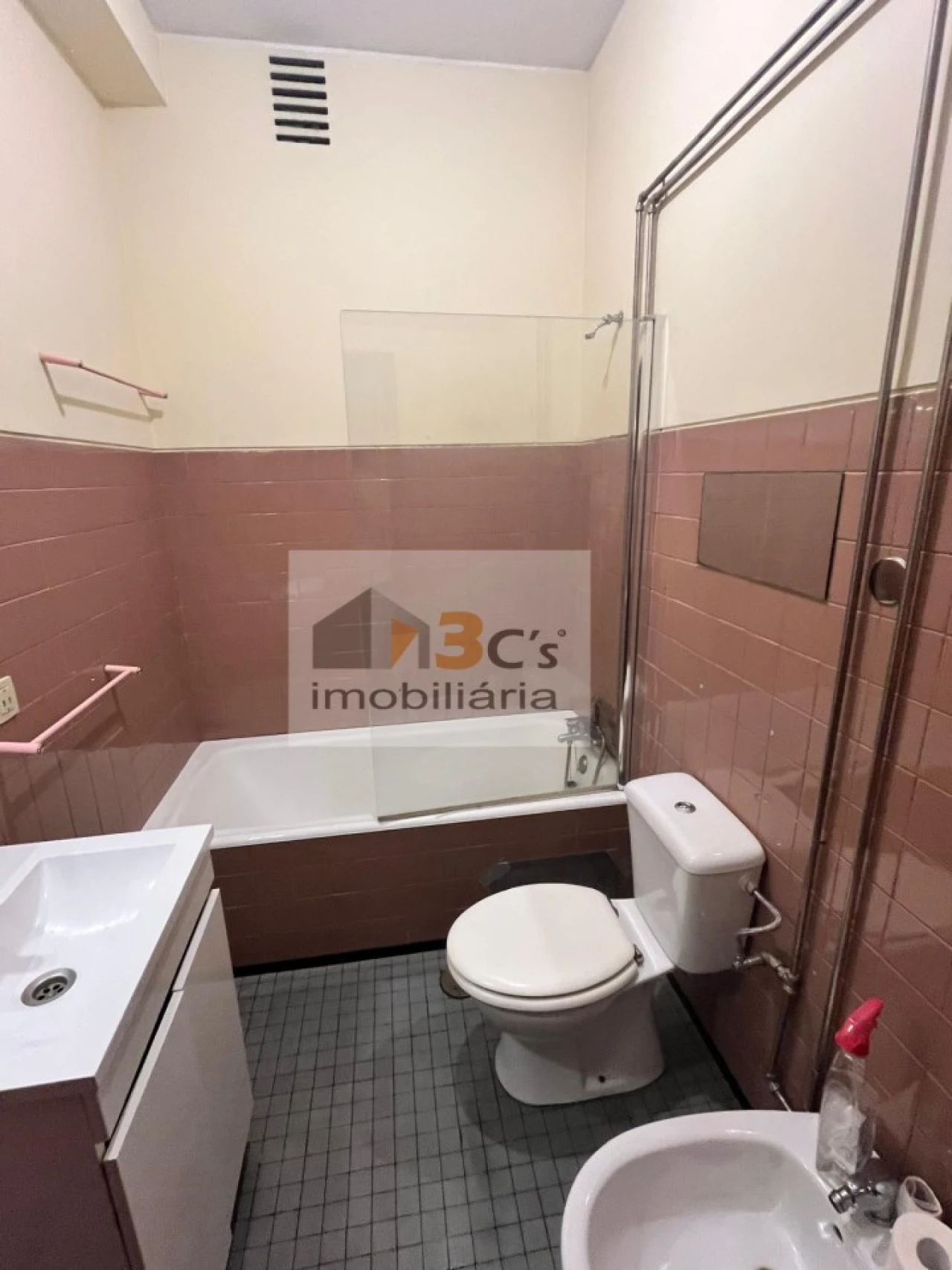 Apartamento T2 para Venda em Lordelo do Ouro e Massarelos Foto 21