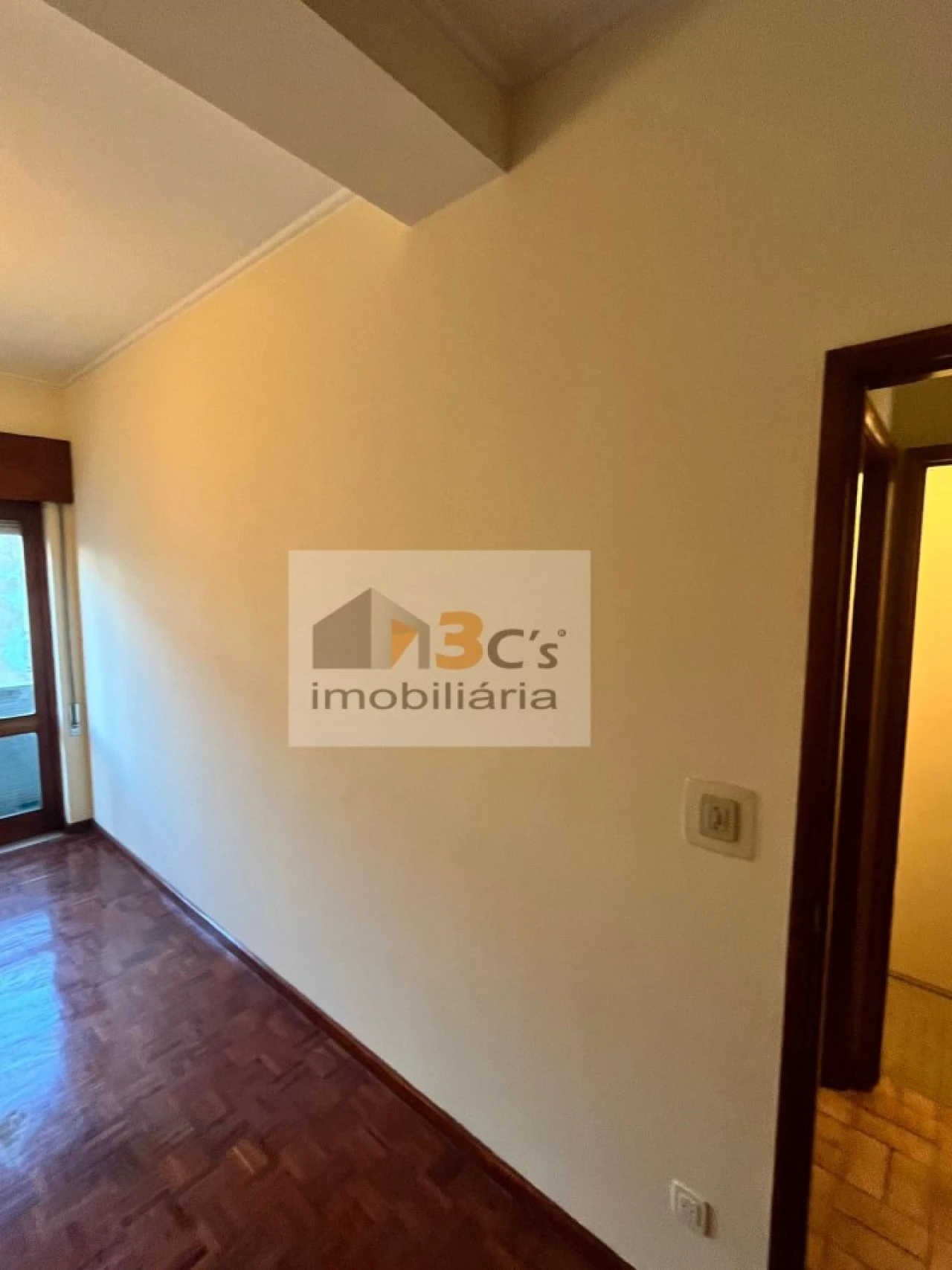 Apartamento T2 para Venda em Lordelo do Ouro e Massarelos Foto 31